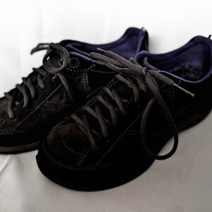 Dansko Sabrina women’s slip proof sneakers